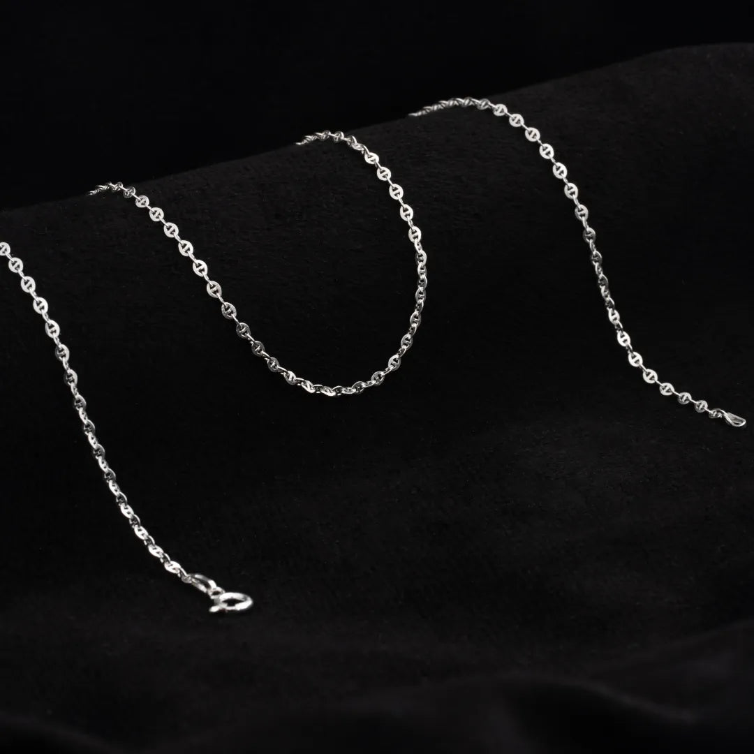 Cadena Escalera Ovalada Plana de 2 mm y 45 cm en Plata