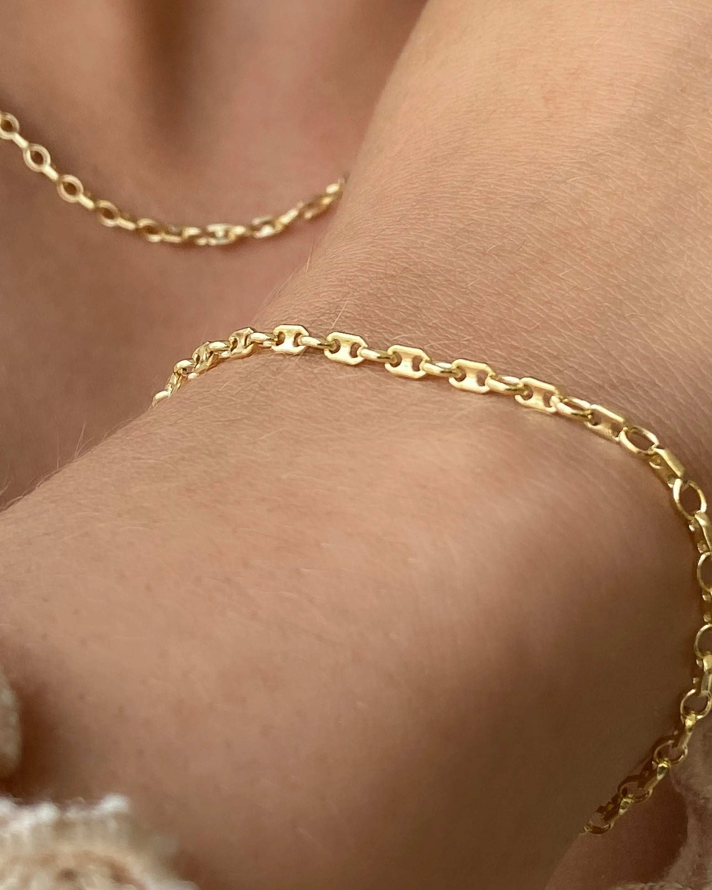 Pulsera GuccHi IT 2.5 mm 16 cm en Oro Laminado
